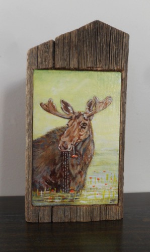 Moose 

9” x 4.5” x 4”